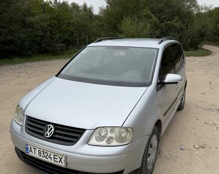 Серый Фольксваген Туран, объемом двигателя 1.9 л и пробегом 353 тыс. км за 5305 $, фото 3 на Automoto.ua