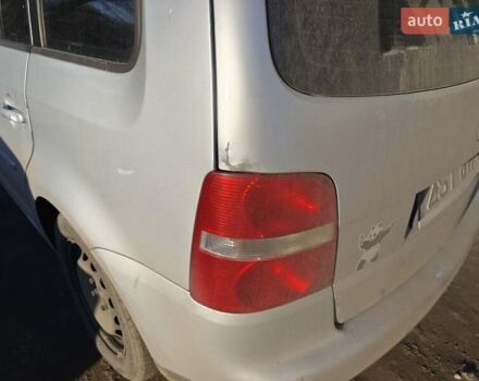 Серый Фольксваген Туран, объемом двигателя 2 л и пробегом 378 тыс. км за 2600 $, фото 22 на Automoto.ua