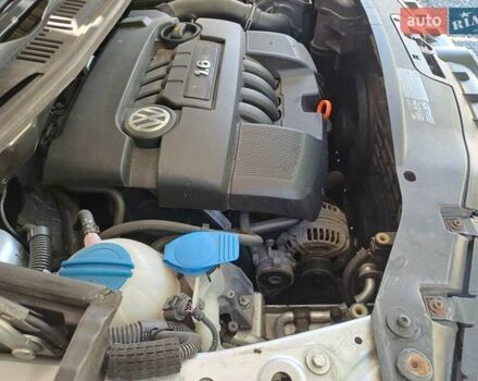 Серый Фольксваген Туран, объемом двигателя 1.6 л и пробегом 270 тыс. км за 5199 $, фото 32 на Automoto.ua