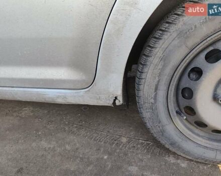 Серый Фольксваген Туран, объемом двигателя 2 л и пробегом 378 тыс. км за 2600 $, фото 17 на Automoto.ua