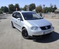 Сірий Фольксваген Туран, об'ємом двигуна 1.6 л та пробігом 203 тис. км за 6009 $, фото 1 на Automoto.ua