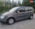 Серый Фольксваген Туран, объемом двигателя 1.6 л и пробегом 302 тыс. км за 5350 $, фото 34 на Automoto.ua