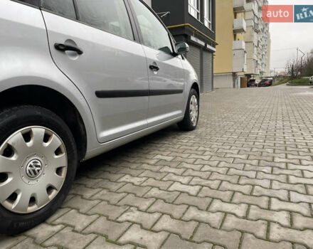Серый Фольксваген Туран, объемом двигателя 1.6 л и пробегом 258 тыс. км за 5350 $, фото 6 на Automoto.ua