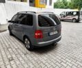 Сірий Фольксваген Туран, об'ємом двигуна 2 л та пробігом 217 тис. км за 5300 $, фото 1 на Automoto.ua