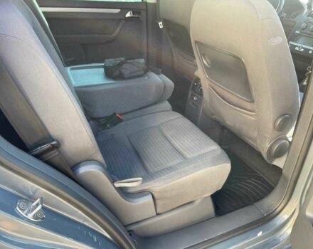 Серый Фольксваген Туран, объемом двигателя 1.6 л и пробегом 3 тыс. км за 5450 $, фото 15 на Automoto.ua