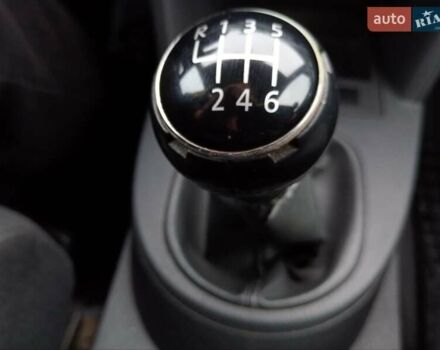 Серый Фольксваген Туран, объемом двигателя 1.6 л и пробегом 238 тыс. км за 4299 $, фото 13 на Automoto.ua