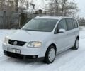 Серый Фольксваген Туран, объемом двигателя 2 л и пробегом 290 тыс. км за 2650 $, фото 1 на Automoto.ua