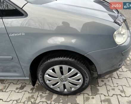 Серый Фольксваген Туран, объемом двигателя 1.9 л и пробегом 281 тыс. км за 6700 $, фото 42 на Automoto.ua