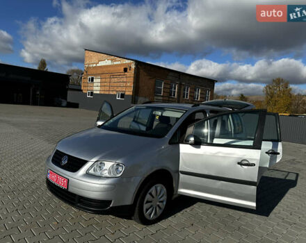 Серый Фольксваген Туран, объемом двигателя 1.6 л и пробегом 228 тыс. км за 4700 $, фото 17 на Automoto.ua