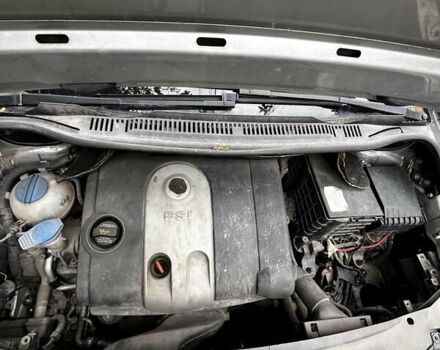 Сірий Фольксваген Туран, об'ємом двигуна 1.6 л та пробігом 277 тис. км за 5500 $, фото 12 на Automoto.ua