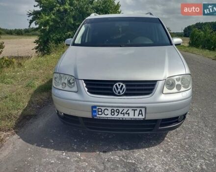 Серый Фольксваген Туран, объемом двигателя 1.6 л и пробегом 171 тыс. км за 6250 $, фото 9 на Automoto.ua