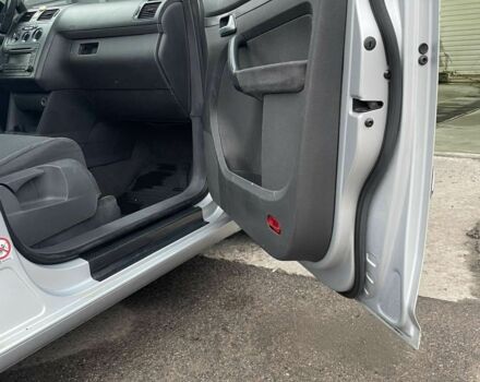 Сірий Фольксваген Туран, об'ємом двигуна 1.9 л та пробігом 330 тис. км за 2300 $, фото 4 на Automoto.ua