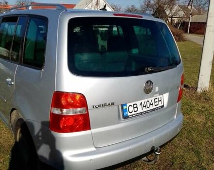 Сірий Фольксваген Туран, об'ємом двигуна 2 л та пробігом 240 тис. км за 5500 $, фото 16 на Automoto.ua