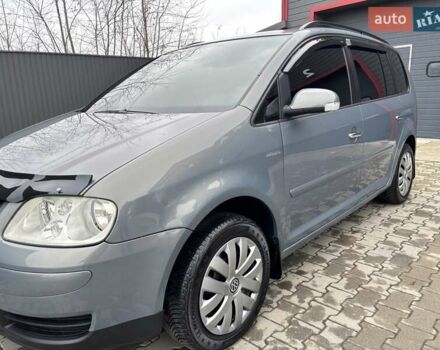 Серый Фольксваген Туран, объемом двигателя 1.9 л и пробегом 281 тыс. км за 6700 $, фото 25 на Automoto.ua