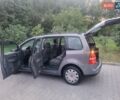 Серый Фольксваген Туран, объемом двигателя 1.6 л и пробегом 302 тыс. км за 5350 $, фото 110 на Automoto.ua