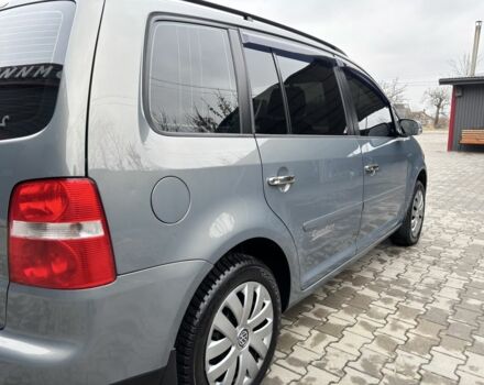 Серый Фольксваген Туран, объемом двигателя 1.9 л и пробегом 281 тыс. км за 6700 $, фото 2 на Automoto.ua