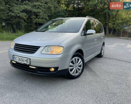 Серый Фольксваген Туран, объемом двигателя 1.98 л и пробегом 231 тыс. км за 4450 $, фото 3 на Automoto.ua