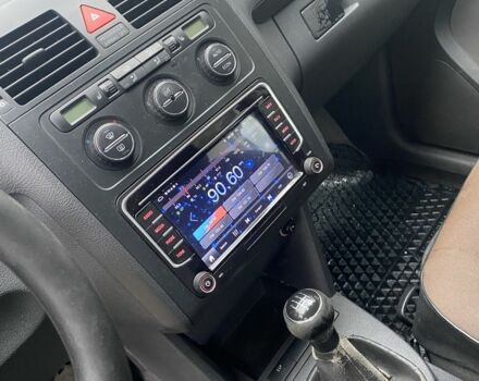 Серый Фольксваген Туран, объемом двигателя 1.6 л и пробегом 320 тыс. км за 5500 $, фото 15 на Automoto.ua