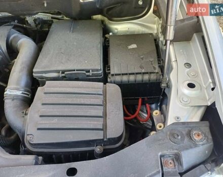 Серый Фольксваген Туран, объемом двигателя 1.6 л и пробегом 270 тыс. км за 5199 $, фото 31 на Automoto.ua