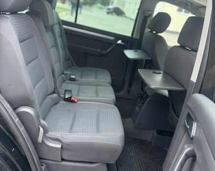 Серый Фольксваген Туран, объемом двигателя 2 л и пробегом 250 тыс. км за 3550 $, фото 19 на Automoto.ua