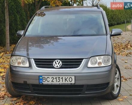 Серый Фольксваген Туран, объемом двигателя 2 л и пробегом 330 тыс. км за 5300 $, фото 4 на Automoto.ua