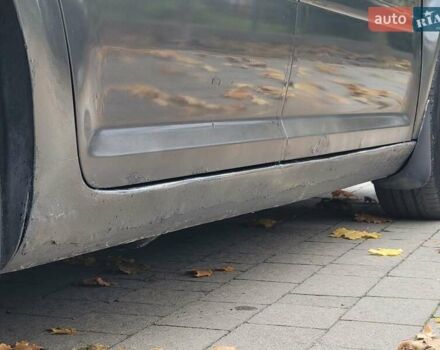 Серый Фольксваген Туран, объемом двигателя 2 л и пробегом 330 тыс. км за 5300 $, фото 15 на Automoto.ua