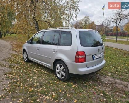 Серый Фольксваген Туран, объемом двигателя 1.6 л и пробегом 280 тыс. км за 5250 $, фото 2 на Automoto.ua