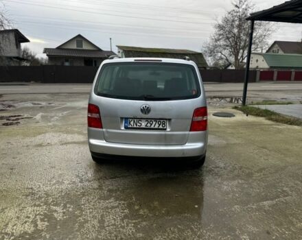 Серый Фольксваген Туран, объемом двигателя 1.9 л и пробегом 400 тыс. км за 2700 $, фото 2 на Automoto.ua