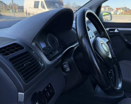 Серый Фольксваген Туран, объемом двигателя 1.97 л и пробегом 290 тыс. км за 5100 $, фото 14 на Automoto.ua