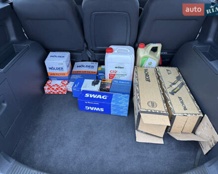 Серый Фольксваген Туран, объемом двигателя 1.6 л и пробегом 213 тыс. км за 6900 $, фото 52 на Automoto.ua