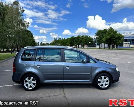 Сірий Фольксваген Туран, об'ємом двигуна 1.6 л та пробігом 239 тис. км за 5400 $, фото 5 на Automoto.ua