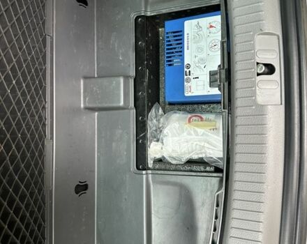 Серый Фольксваген Туран, объемом двигателя 1.6 л и пробегом 2 тыс. км за 6600 $, фото 9 на Automoto.ua