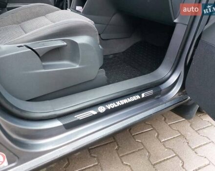 Серый Фольксваген Туран, объемом двигателя 1.97 л и пробегом 320 тыс. км за 6200 $, фото 10 на Automoto.ua