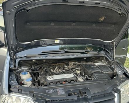 Серый Фольксваген Туран, объемом двигателя 2 л и пробегом 280 тыс. км за 6000 $, фото 6 на Automoto.ua