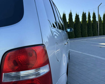 Серый Фольксваген Туран, объемом двигателя 1.97 л и пробегом 290 тыс. км за 5100 $, фото 12 на Automoto.ua