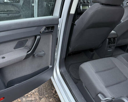 Серый Фольксваген Туран, объемом двигателя 1.6 л и пробегом 213 тыс. км за 6900 $, фото 44 на Automoto.ua