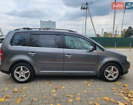 Серый Фольксваген Туран, объемом двигателя 2 л и пробегом 330 тыс. км за 5300 $, фото 17 на Automoto.ua