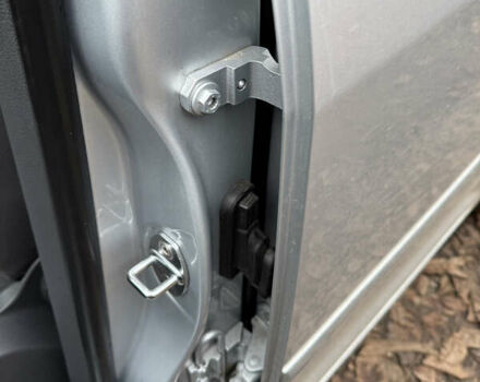 Серый Фольксваген Туран, объемом двигателя 1.6 л и пробегом 213 тыс. км за 6900 $, фото 38 на Automoto.ua