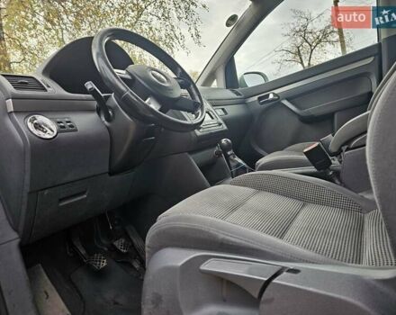 Серый Фольксваген Туран, объемом двигателя 1.6 л и пробегом 280 тыс. км за 5250 $, фото 1 на Automoto.ua