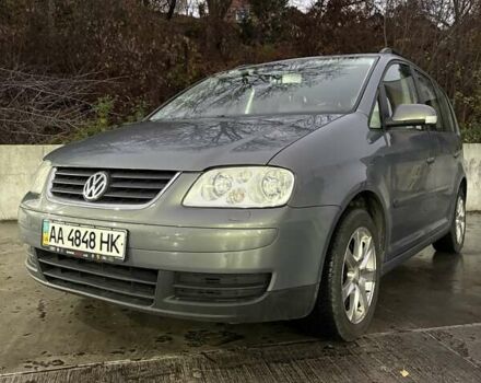 Серый Фольксваген Туран, объемом двигателя 2 л и пробегом 214 тыс. км за 6600 $, фото 57 на Automoto.ua