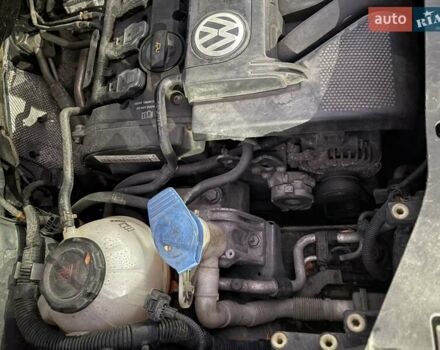 Серый Фольксваген Туран, объемом двигателя 2 л и пробегом 214 тыс. км за 6600 $, фото 23 на Automoto.ua