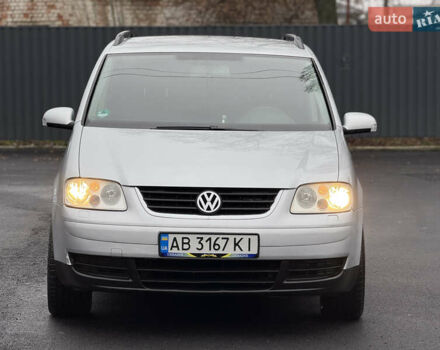 Серый Фольксваген Туран, объемом двигателя 1.6 л и пробегом 192 тыс. км за 5950 $, фото 5 на Automoto.ua