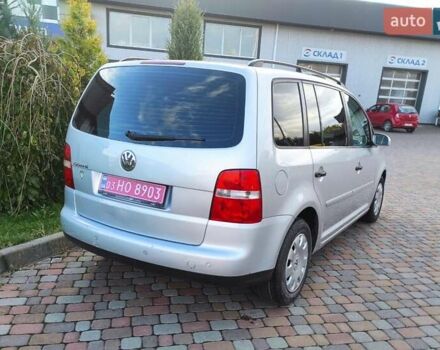 Серый Фольксваген Туран, объемом двигателя 1.6 л и пробегом 220 тыс. км за 5550 $, фото 45 на Automoto.ua