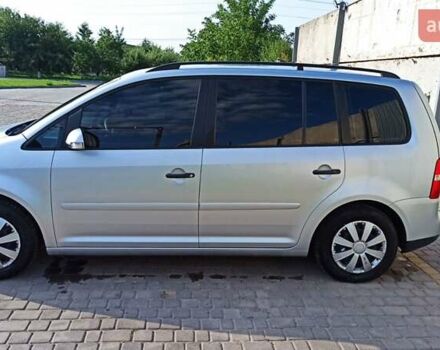 Серый Фольксваген Туран, объемом двигателя 1.6 л и пробегом 260 тыс. км за 5500 $, фото 8 на Automoto.ua