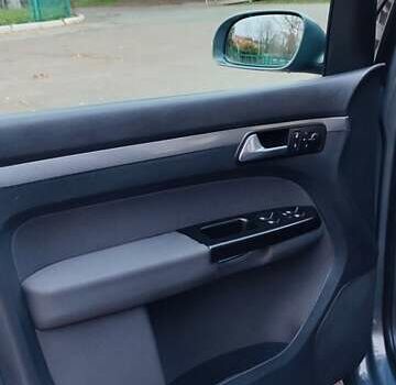 Серый Фольксваген Туран, объемом двигателя 1.9 л и пробегом 254 тыс. км за 5950 $, фото 15 на Automoto.ua