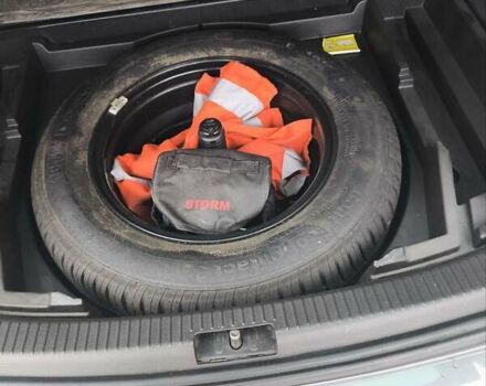 Серый Фольксваген Туран, объемом двигателя 1.6 л и пробегом 250 тыс. км за 6300 $, фото 13 на Automoto.ua