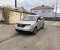 Серый Фольксваген Туран, объемом двигателя 1.6 л и пробегом 261 тыс. км за 5000 $, фото 1 на Automoto.ua