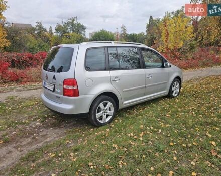 Серый Фольксваген Туран, объемом двигателя 1.6 л и пробегом 280 тыс. км за 5250 $, фото 9 на Automoto.ua