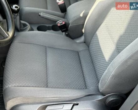 Серый Фольксваген Туран, объемом двигателя 1.9 л и пробегом 205 тыс. км за 5600 $, фото 17 на Automoto.ua