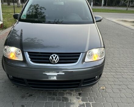 Серый Фольксваген Туран, объемом двигателя 2 л и пробегом 280 тыс. км за 6000 $, фото 17 на Automoto.ua